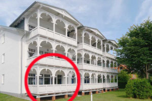 Lage der Ferienwohnung 12 in der Strandresidenz Juliusruh Lage der Ferienwohnung 12 in der Strandresidenz Juliusruh
