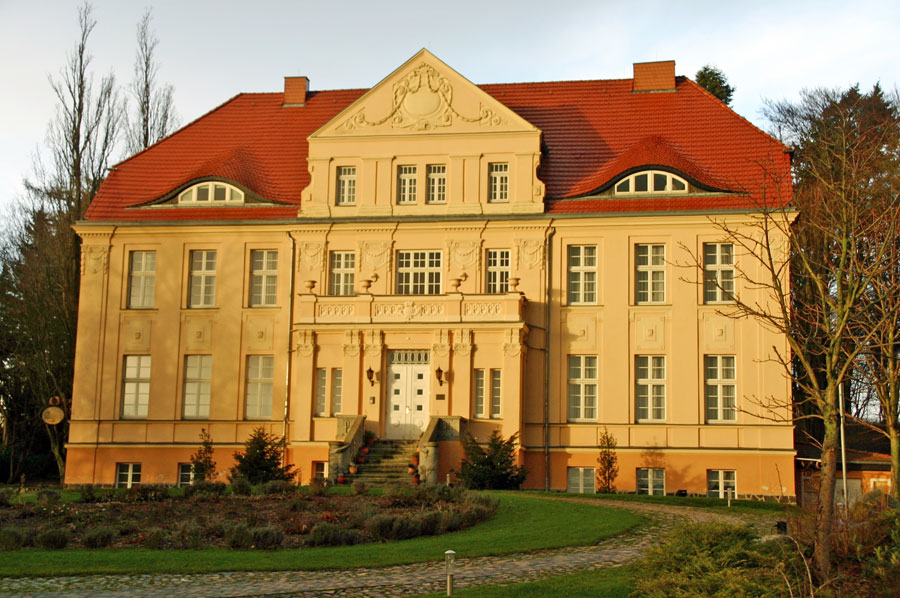 Herrenhaus Neddesitz im Jahr 2005