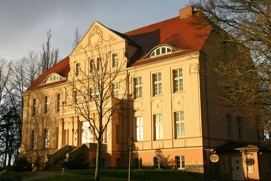 Herrenhaus Neddesitz im Jahr 2005