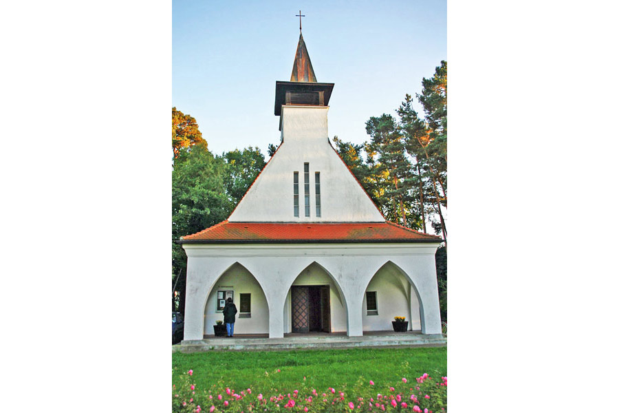 Evangelische Kirche Baabe im Jahr 2005