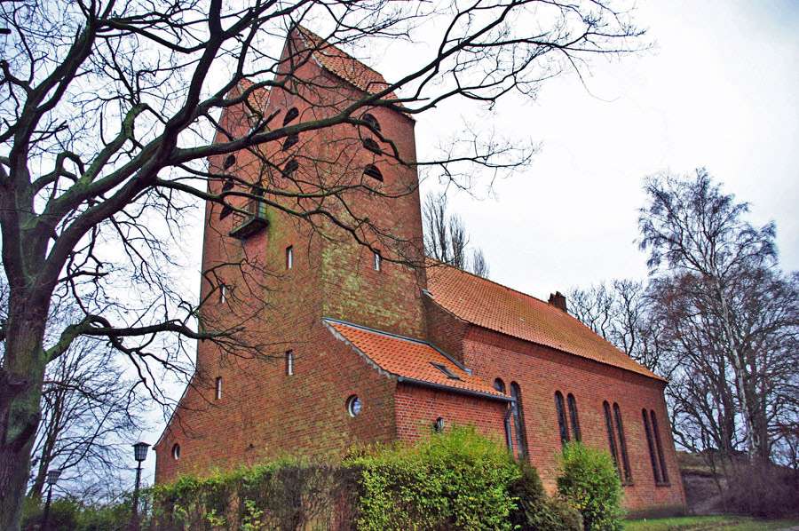 Evangelische Kirche Göhren im Jahr 2005