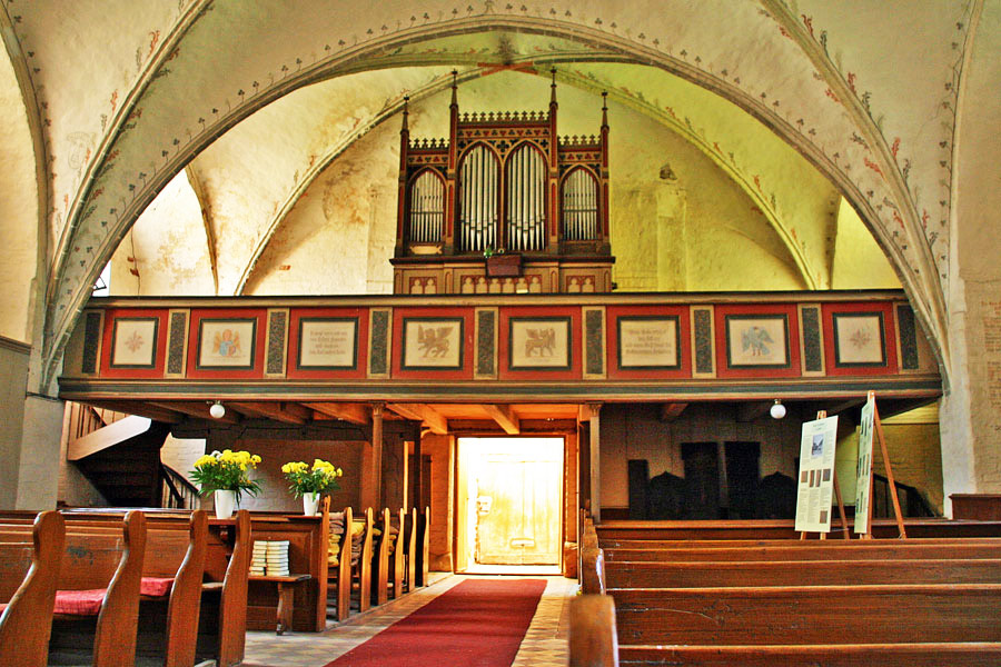 Orgel 1886 von A.Mehmel (Stgralsund) in der St. Johannes Kirche Zirkow im Jahr 2005