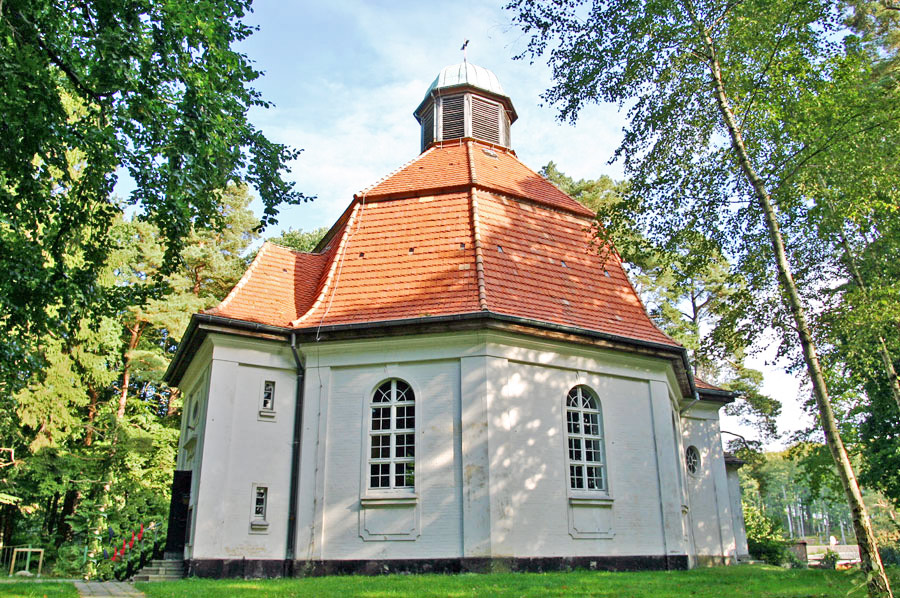 Gnadenkirche Sellin im Jahr 2005