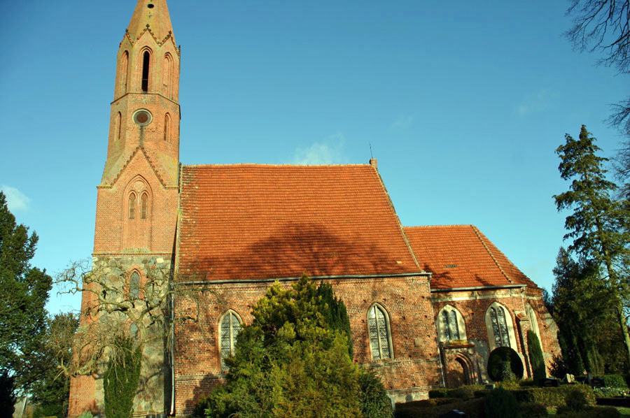 St. Jacobskirche Kasnevitz im Jahr 2005