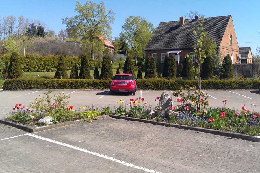Parkplatz auf dem Gelände des Ferienparks Gustow